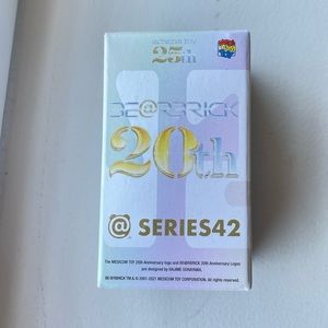 SEALED BEAR BRICK SERIES 42